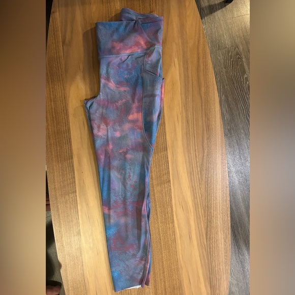 Lululemon Athletica Blue and Pink Leggings - Picture 3 of 11